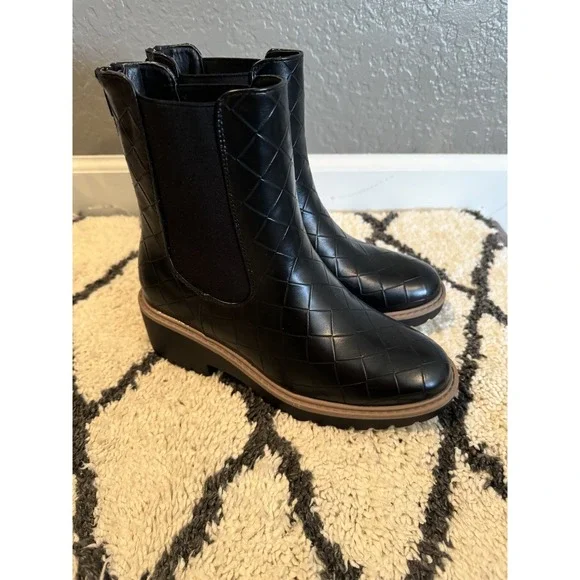 Pierre Dumas Quilted Leather Chelsea Boots Black Size 6 Brand New - Picture 2 of 3